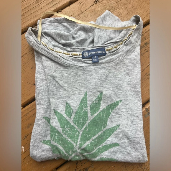 Women’s Democracy Shirt - Picture 5 of 5